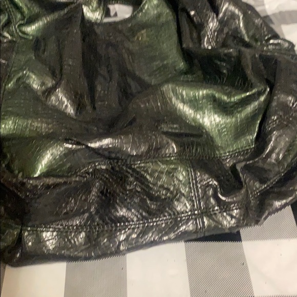 Nine co black faux reptile skin green purse - Picture 3 of 4